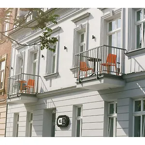 Well Well Hotel apartamentowy