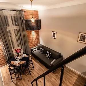Lubomirskiego 23 - Great Location, 10 Min To Main Square By Foot, Right Next To Main Rail And Bus Station Cracóvia